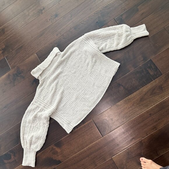 FREE PEOPLE Cropped Chenille Turtleneck Sweater Super Soft Size Medium - Picture 7 of 11